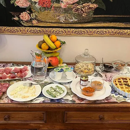 La Funambola Bb Oda ve Kahvaltı 3*