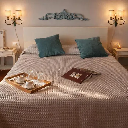 Bed & Breakfast La Funambola Bb Poggio Alla Croce