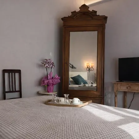 Bed & Breakfast La Funambola Bb Poggio Alla Croce